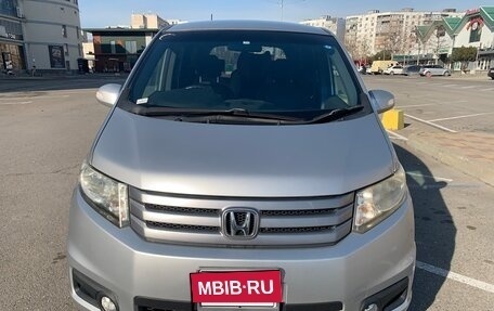 Honda Freed I, 2011 год, 1 300 000 рублей, 25 фотография