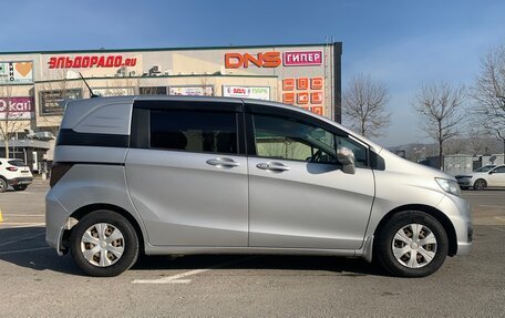 Honda Freed I, 2011 год, 1 300 000 рублей, 33 фотография