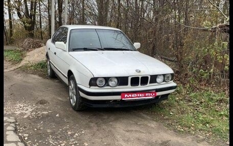 BMW 5 серия, 1990 год, 145 000 рублей, 1 фотография