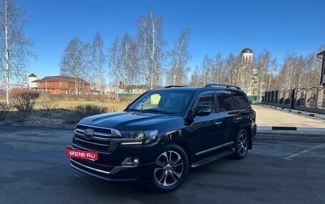 Toyota Land Cruiser 200, 2020 год, 8 250 000 рублей, 6 фотография