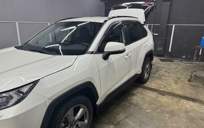 Toyota RAV4, 2021 год, 3 700 000 рублей, 1 фотография