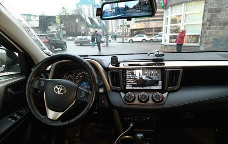 Toyota RAV4, 2014 год, 1 800 000 рублей, 6 фотография