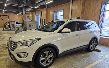 Hyundai Santa Fe III рестайлинг, 2015 год, 2 100 000 рублей, 3 фотография