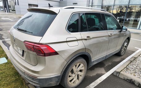 Volkswagen Tiguan II, 2021 год, 2 900 000 рублей, 4 фотография