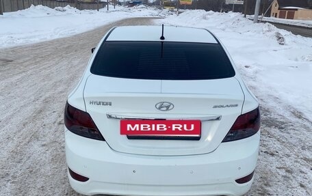 Hyundai Solaris II рестайлинг, 2011 год, 850 000 рублей, 19 фотография