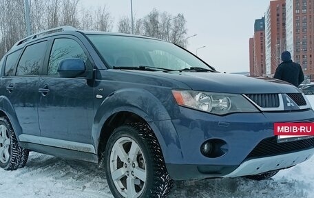 Mitsubishi Outlander III рестайлинг 3, 2007 год, 830 000 рублей, 10 фотография