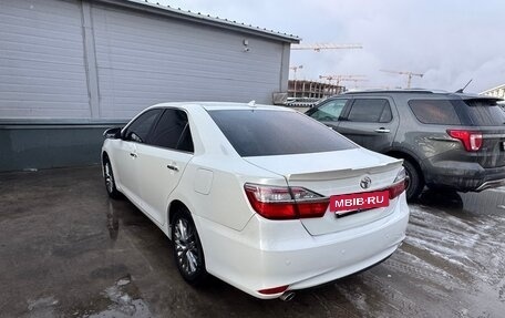 Toyota Camry, 2017 год, 2 100 000 рублей, 3 фотография