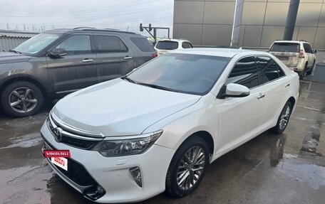 Toyota Camry, 2017 год, 2 100 000 рублей, 7 фотография