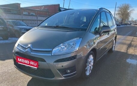 Citroen C4 Picasso II рестайлинг, 2012 год, 800 000 рублей, 2 фотография