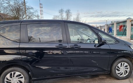 Honda Freed II, 2021 год, 1 600 000 рублей, 12 фотография