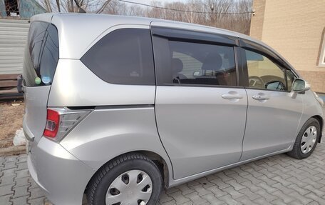 Honda Freed I, 2015 год, 1 050 000 рублей, 3 фотография