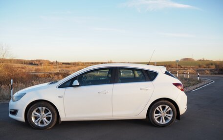 Opel Astra J, 2014 год, 780 000 рублей, 2 фотография