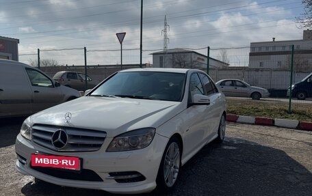 Mercedes-Benz C-Класс, 2010 год, 1 550 000 рублей, 3 фотография