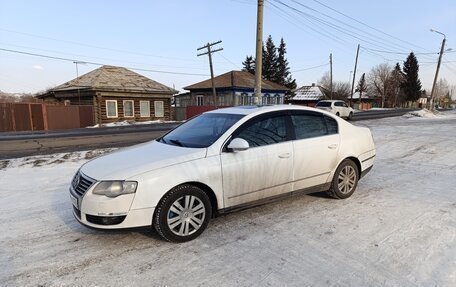 Volkswagen Passat B6, 2005 год, 650 000 рублей, 2 фотография