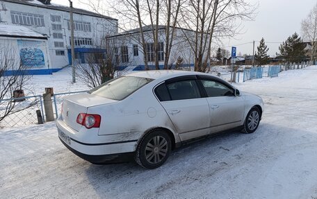 Volkswagen Passat B6, 2005 год, 650 000 рублей, 4 фотография