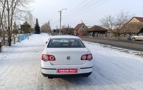 Volkswagen Passat B6, 2005 год, 650 000 рублей, 3 фотография