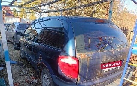 Chrysler Voyager IV, 2001 год, 215 000 рублей, 3 фотография