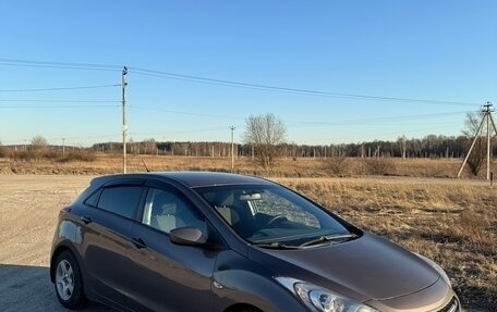 Hyundai i30 II рестайлинг, 2013 год, 950 000 рублей, 3 фотография