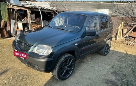 Chevrolet Niva I рестайлинг, 2012 год, 670 000 рублей, 10 фотография