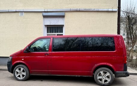 Volkswagen Caravelle T5, 2014 год, 1 900 000 рублей, 4 фотография