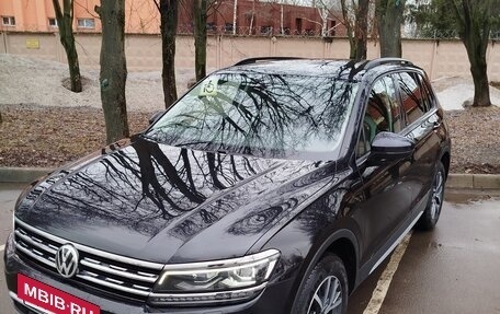 Volkswagen Tiguan II, 2020 год, 3 800 000 рублей, 2 фотография