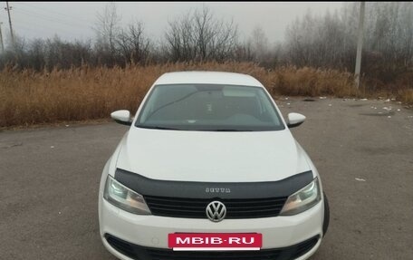 Volkswagen Jetta VI, 2014 год, 970 000 рублей, 4 фотография