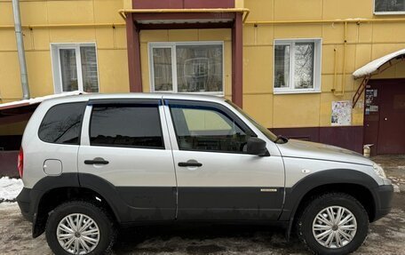 Chevrolet Niva I рестайлинг, 2017 год, 800 000 рублей, 4 фотография