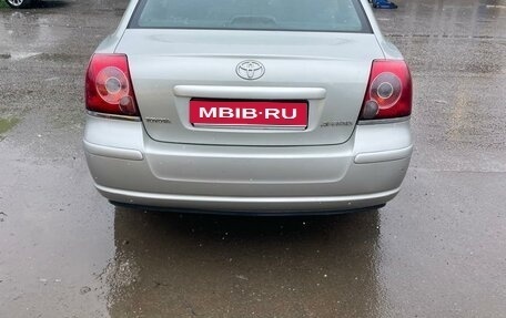 Toyota Avensis III рестайлинг, 2007 год, 800 000 рублей, 1 фотография