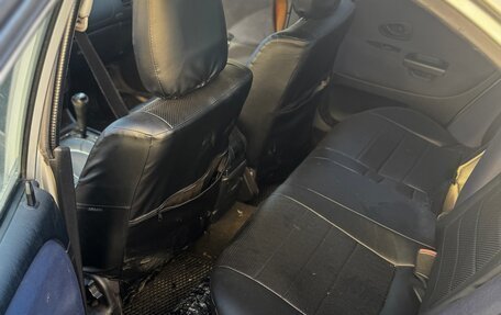Mitsubishi Carisma I, 2002 год, 300 000 рублей, 7 фотография
