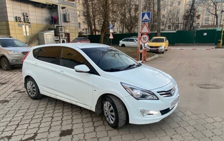 Hyundai Solaris II рестайлинг, 2014 год, 990 000 рублей, 4 фотография