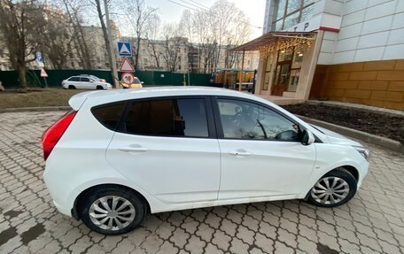 Hyundai Solaris II рестайлинг, 2014 год, 990 000 рублей, 2 фотография