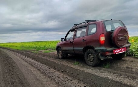 Chevrolet Niva I рестайлинг, 2004 год, 350 000 рублей, 2 фотография