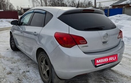 Opel Astra J, 2012 год, 730 000 рублей, 10 фотография