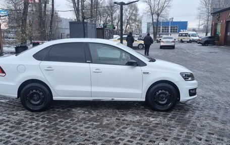 Volkswagen Polo VI (EU Market), 2017 год, 950 000 рублей, 3 фотография