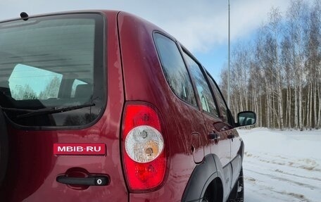 Chevrolet Niva I рестайлинг, 2018 год, 859 000 рублей, 8 фотография