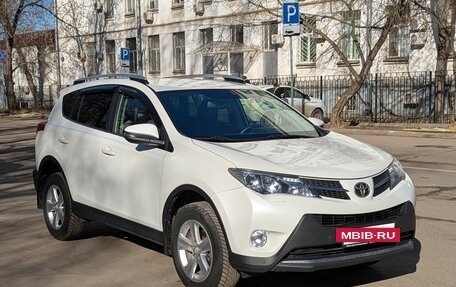 Toyota RAV4, 2014 год, 1 850 000 рублей, 6 фотография