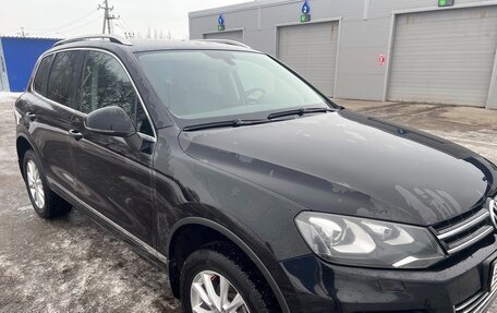 Volkswagen Touareg III, 2010 год, 2 200 000 рублей, 2 фотография