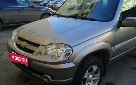 Chevrolet Niva I рестайлинг, 2011 год, 670 000 рублей, 15 фотография