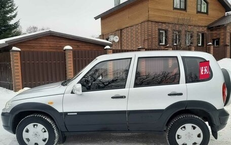 Chevrolet Niva I рестайлинг, 2010 год, 515 000 рублей, 6 фотография