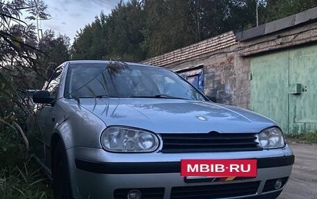 Volkswagen Golf IV, 2001 год, 350 000 рублей, 2 фотография