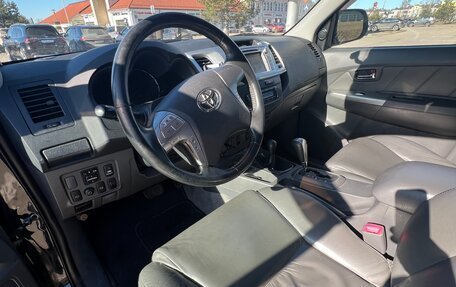 Toyota Hilux VII, 2013 год, 2 400 000 рублей, 7 фотография