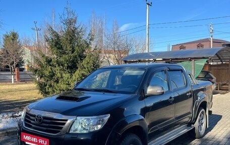 Toyota Hilux VII, 2013 год, 2 400 000 рублей, 2 фотография