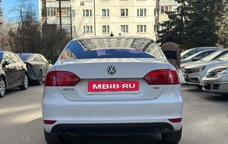 Volkswagen Jetta VI, 2013 год, 890 000 рублей, 9 фотография