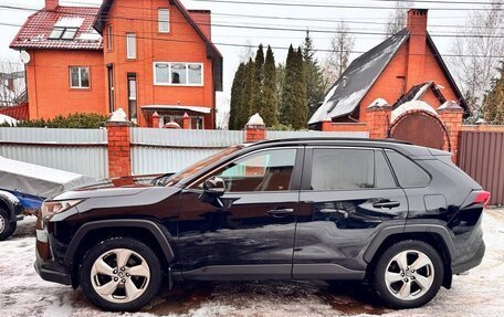 Toyota RAV4, 2020 год, 3 200 000 рублей, 4 фотография