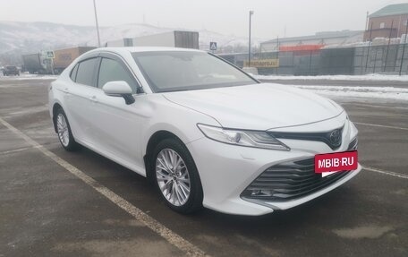 Toyota Camry, 2019 год, 2 700 000 рублей, 19 фотография