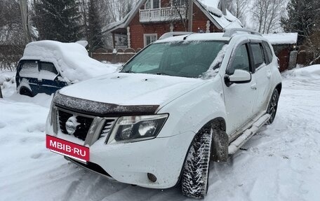 Nissan Terrano III, 2014 год, 995 000 рублей, 3 фотография