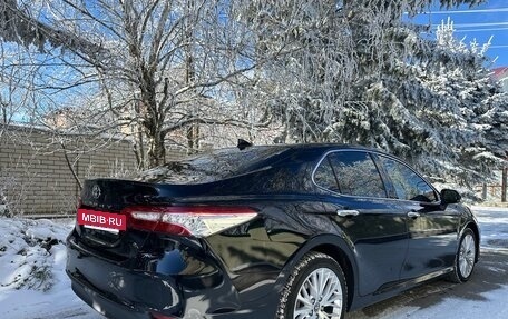 Toyota Camry, 2020 год, 3 800 000 рублей, 6 фотография