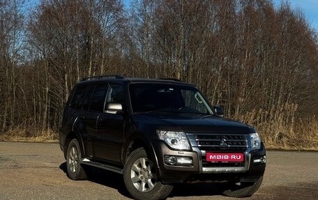 Mitsubishi Pajero IV, 2015 год, 2 900 000 рублей, 1 фотография