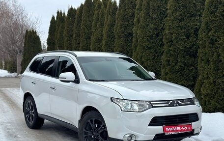 Mitsubishi Outlander III рестайлинг 3, 2012 год, 1 190 000 рублей, 1 фотография