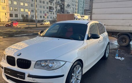 BMW 1 серия, 2009 год, 1 050 000 рублей, 2 фотография